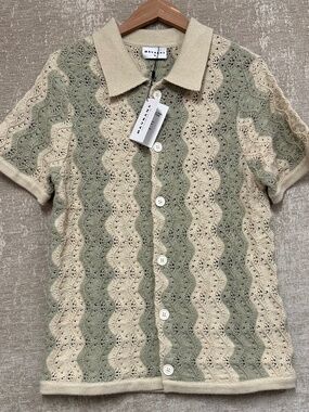 Mavrans knit button up top NWT